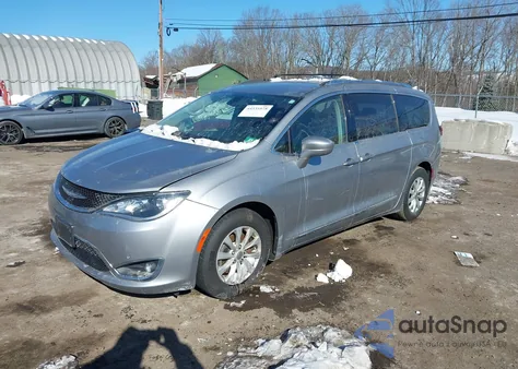 2018 Chrysler Pacifica Touring L из США, поврежденный, VIN 2C4RC1BG1JR269727
